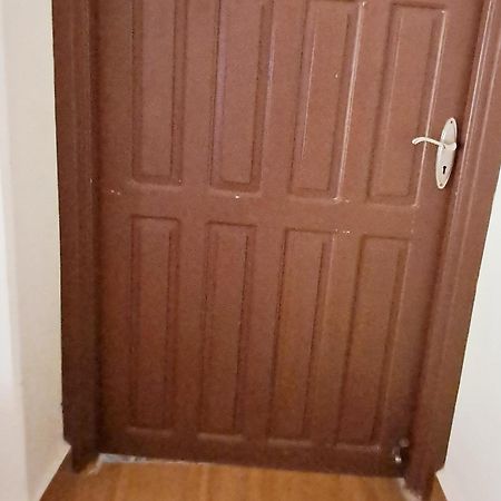 Giftland Homestay Āīzawl Buitenkant foto