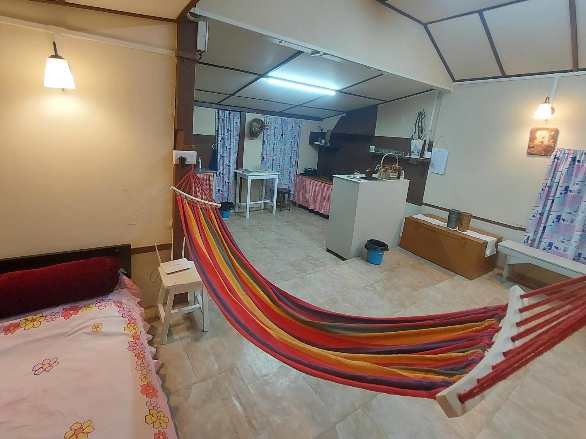 Giftland Homestay Āīzawl Buitenkant foto