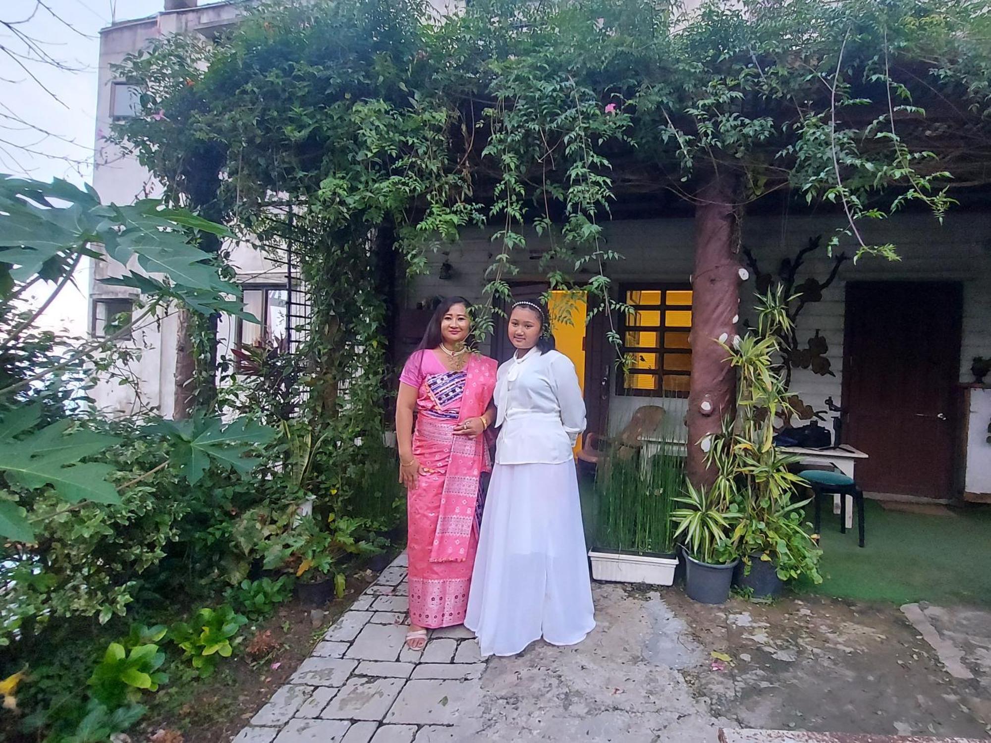 Giftland Homestay Āīzawl Buitenkant foto