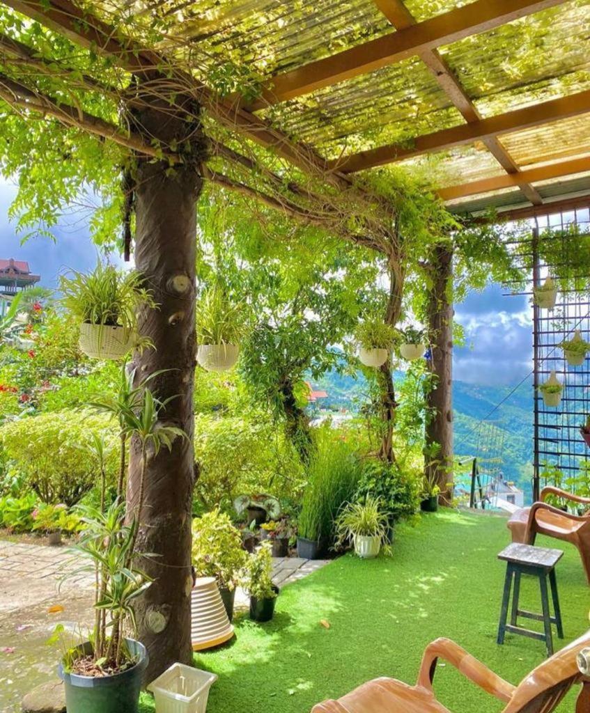 Giftland Homestay Āīzawl Buitenkant foto